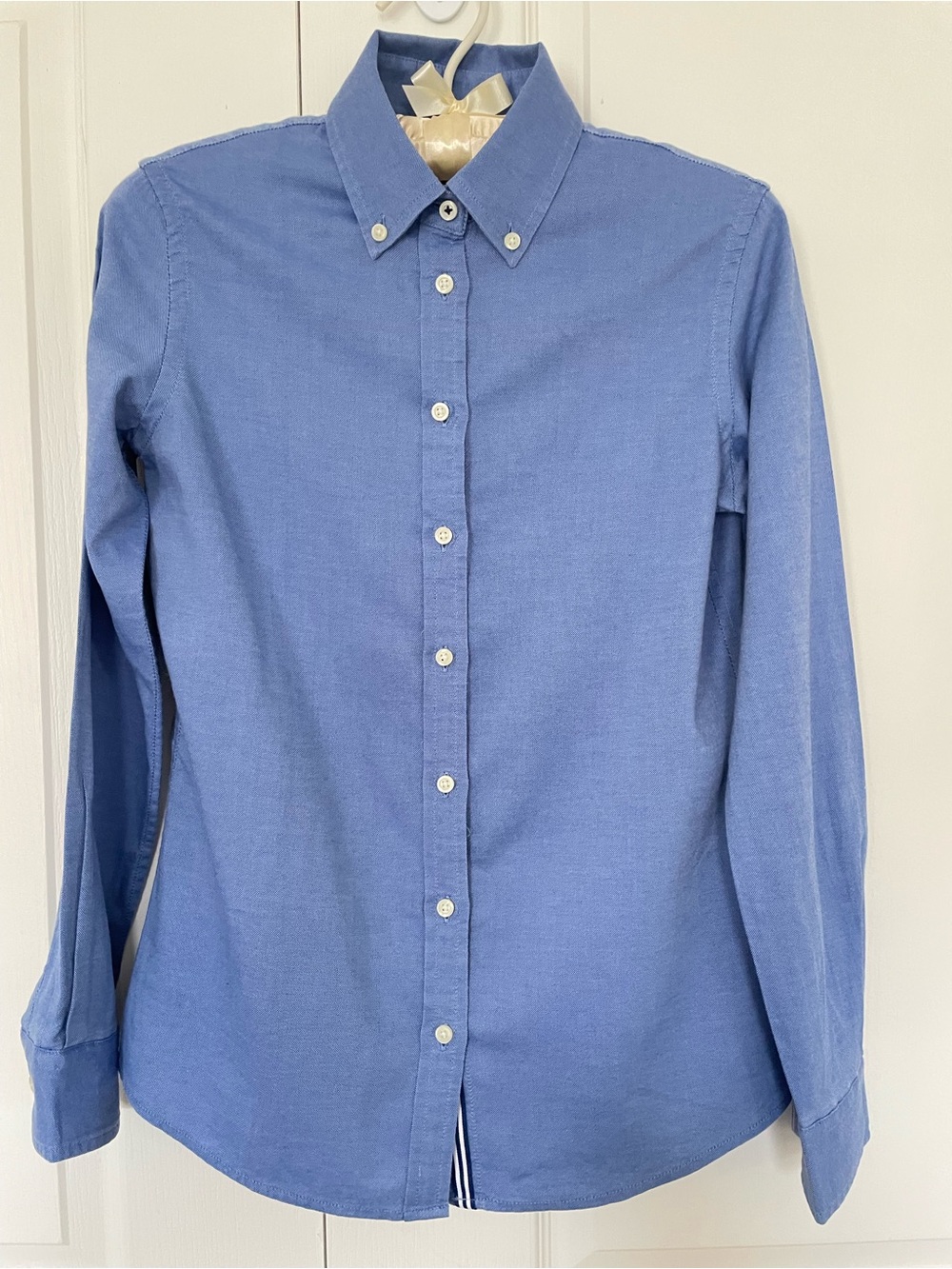 Banana Republic Women Petite XS Blue Oxford Button-Down, Navy Stripe Trim
